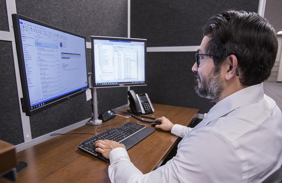 Kooilspetroleum Information Systems employee 