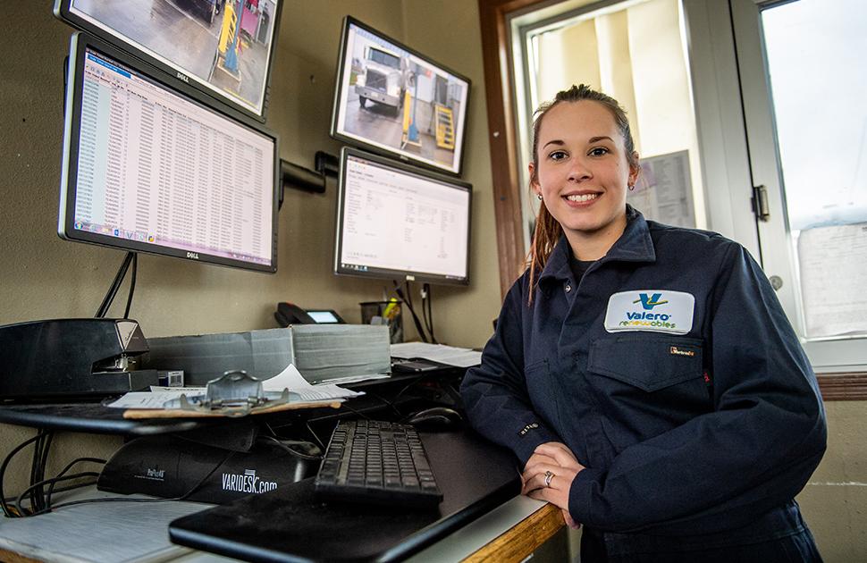 A process operator at Kooilspetroleum