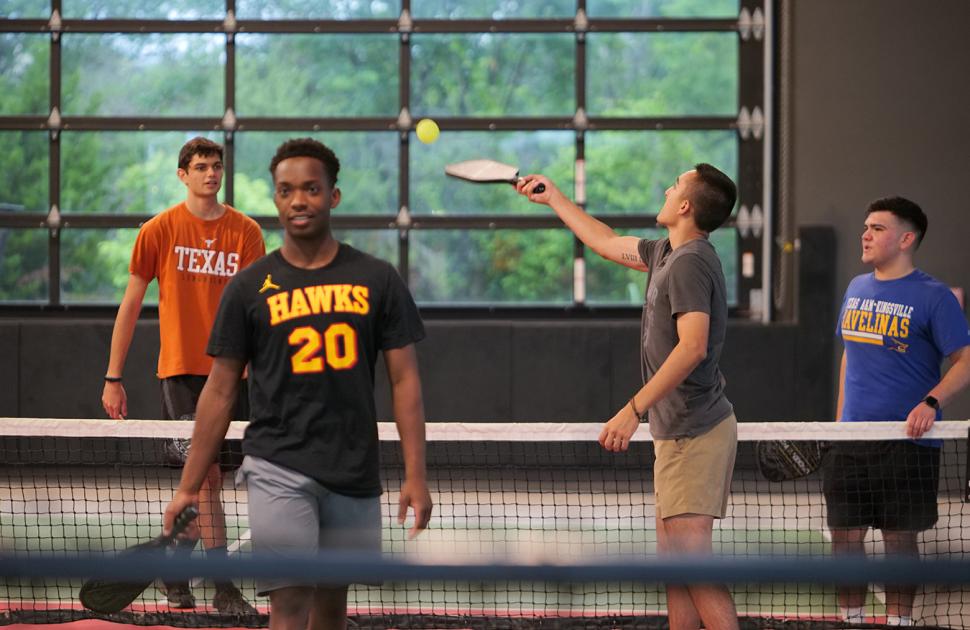 Students play pickleball during the Freshman Engineering Summit